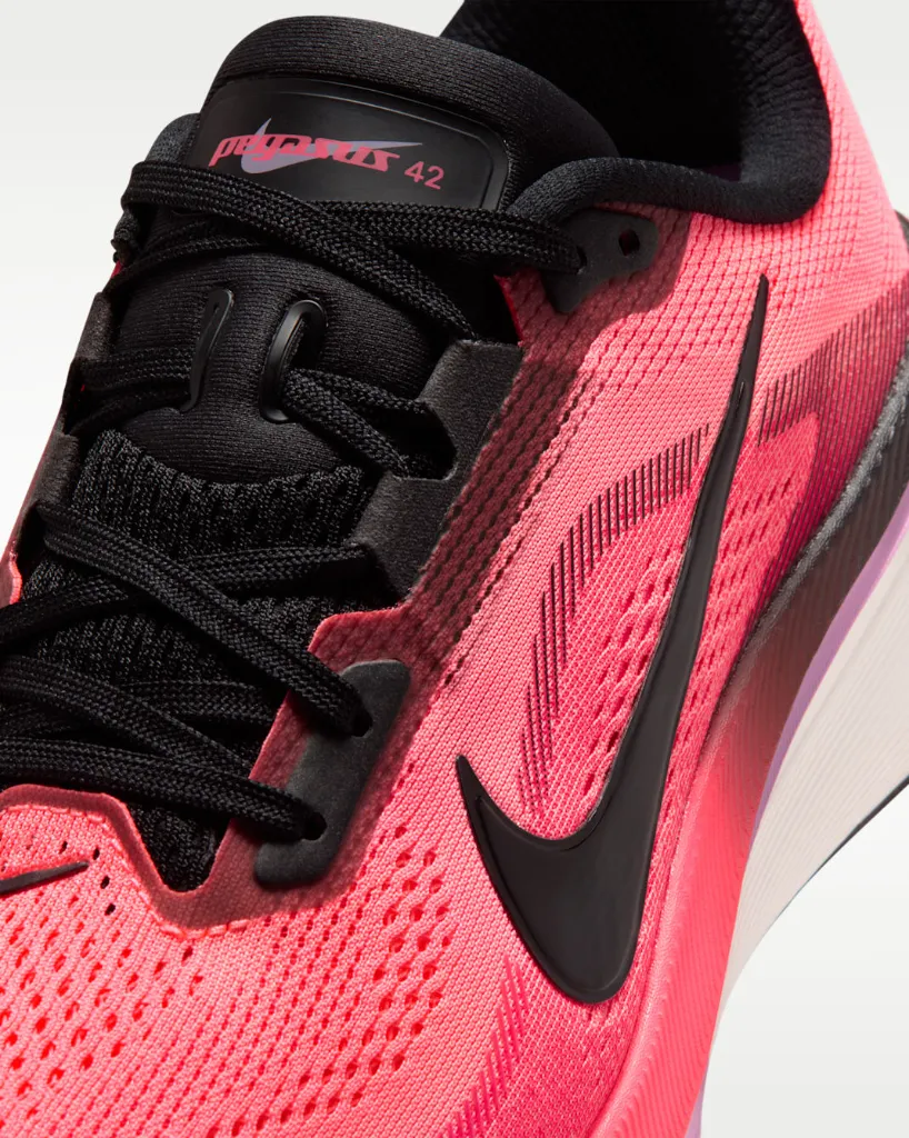 W+NIKE+AIR+ZOOM+PEGASUS+42.webp