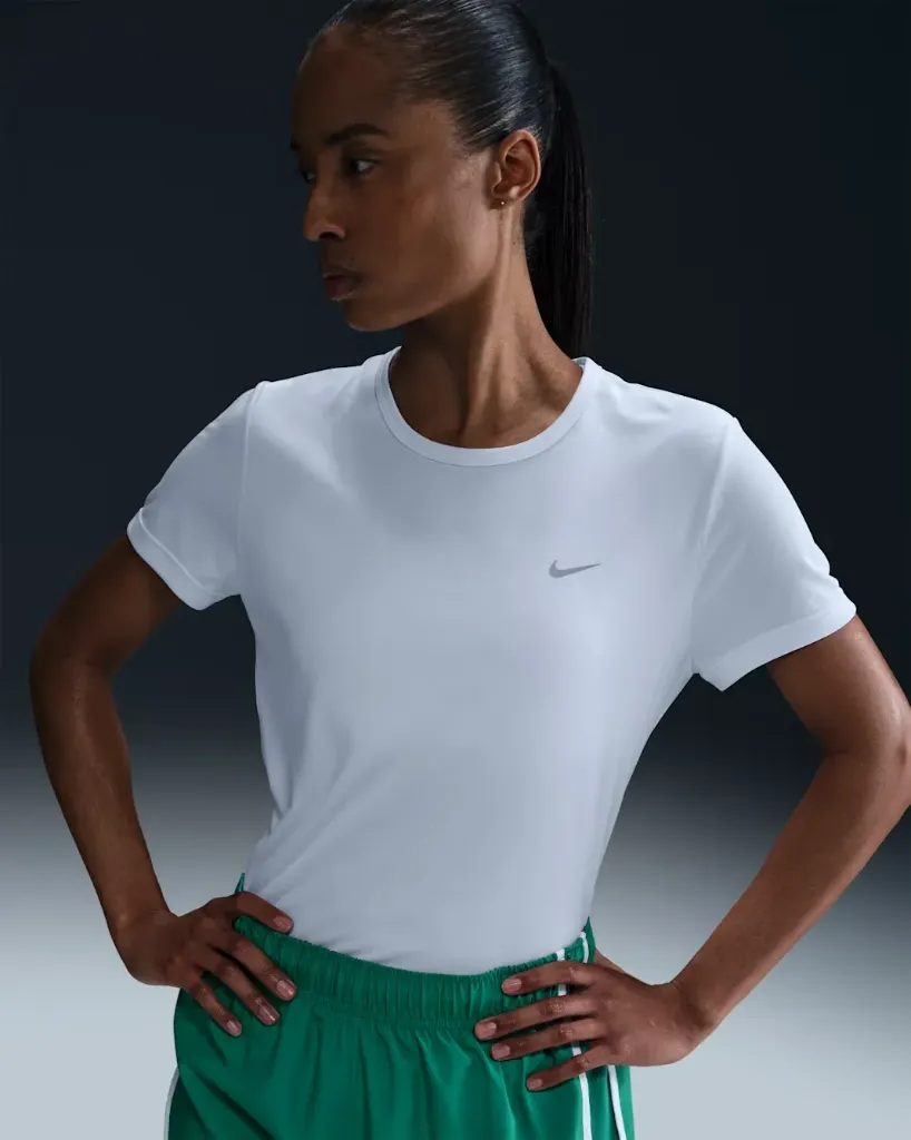 Nike Tempo Haut de running à manches courtes Dri-FIT pour femme