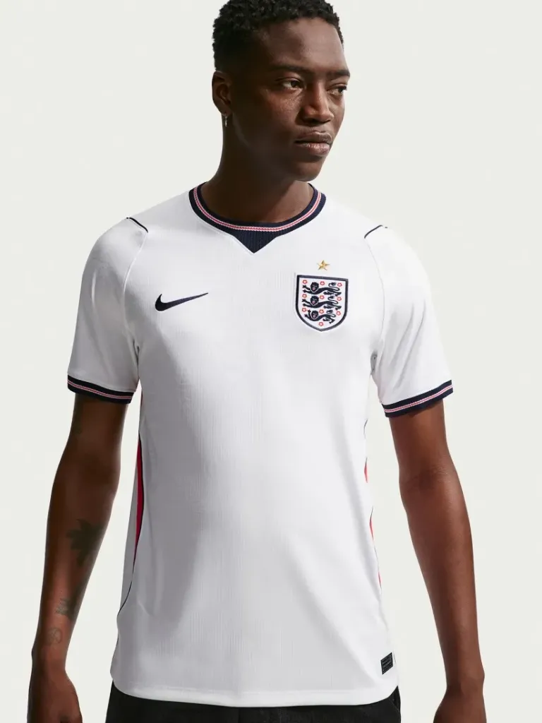 [IB5290-100-S] Angleterre 2026 Stadium Domicile Maillot de foot Replica Nike Dri-FIT pour homme (S)